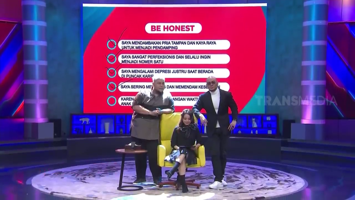 Ivan Gunawan cecar Rossa