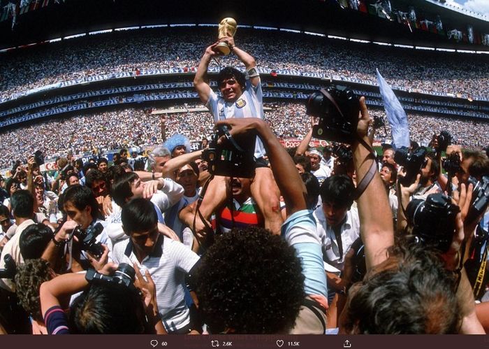 Diego Maradona saat menjuarai Piala Dunia 1986 bersama timnas Argentina.