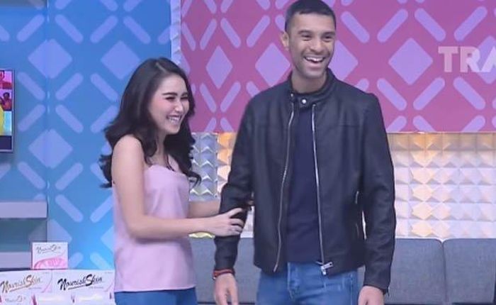 Gagal gaet hati Ayu Ting Ting yang kini dipacari Adit Jayusman, Didi Riyadi ternyata pernah siapkan niatan baik ini saat beri kejutan ulang tahun untuk sang Biduan, apa itu ? 