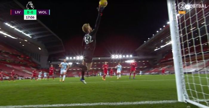 Penyelamatan kiper Liverpool, Caoimhin Kelleher.