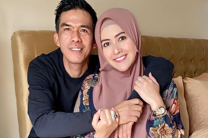 Sang suami punya profesi mentereng, Meggy Wulandari tak segan bantu Mamad Muhammad hingga bela-belain ikut lakukan hal ini jelang pilkada.