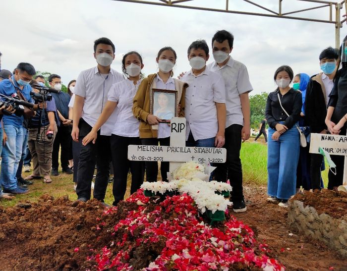 Mendiang Melisha Sidabutar telah dimakamkan di TPU Padurenan, Bekasi, Jawa Barat pada Kamis (10/12/2020).