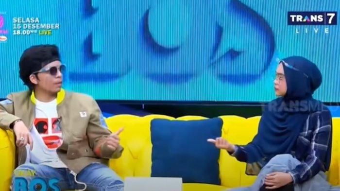 Dipertemukan lagi dengan Ria Ricis usai 2 tahun tak bikin konten bareng, sikap Atta Halilintar langsung jadi sorotan, kok bisa ? 