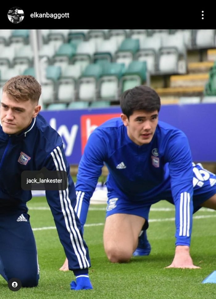 Pemain timnas U-19 Indonesia, Elkan Baggott mengunggah foto bersama pemain Ipswich Town, Jack Lankester lewat Instagram, 15 Desember 2020