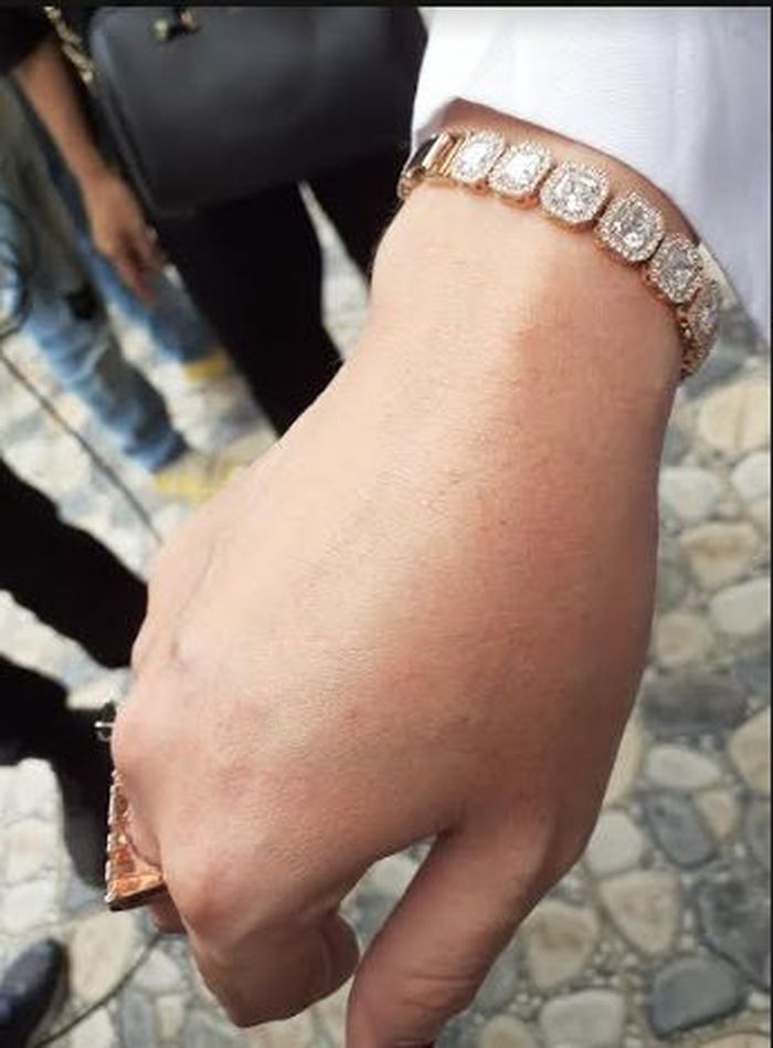 Henny Mona sebut dirinya terkena KDRT dari Rio Reifan.