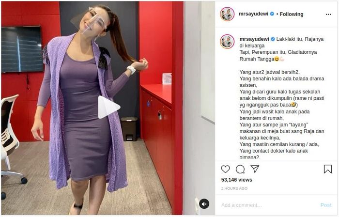 Kini hidup bahagia dengan keluarga yang harmonis bersama pengusaha kaya raya, Ayu Dewi tiba-tiba singgung soal kebahagiaan seorang istri.