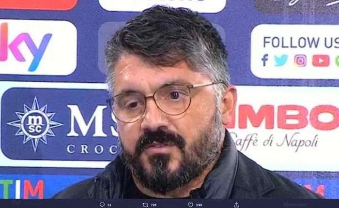 Kondisi mata kanan Gennaro Gattuso setelah menderita penyakit myasthenia.