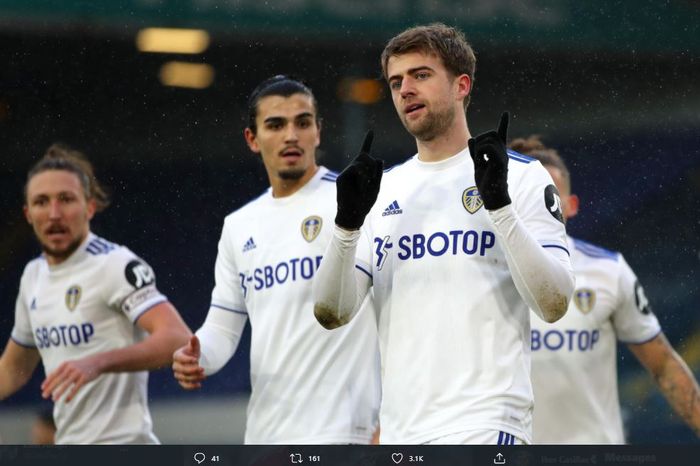 Penyerang Leeds United, Patrick Bamford, merayakan gol ke gawang Burnley pada pekan kelima belas Liga Inggris 2020-2021, Minggu (27/12/2020).