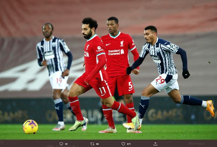 Mohamed Salah melepaskan tendangan ke gawang West Bromwich Albion.