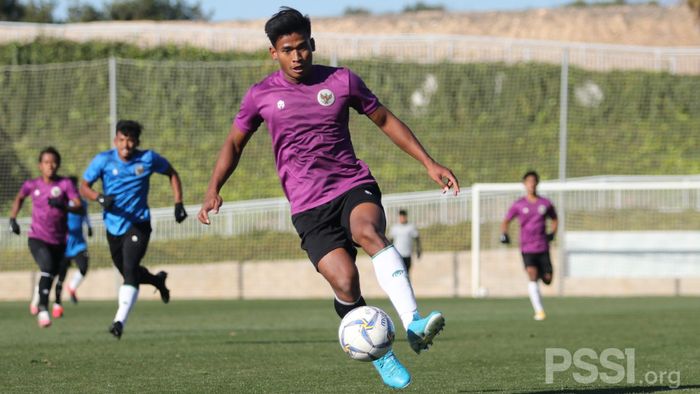 Penyerang timnas U-19 Indonesia, Irfan Jauhari