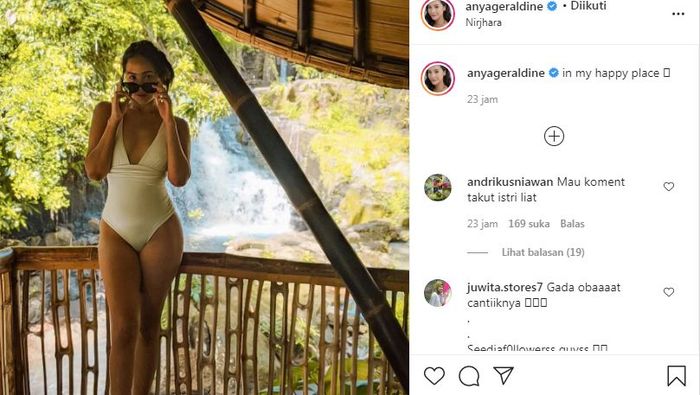 Anya Geraldine membagikan foto seksinya saat mengenakan pakaian renang.