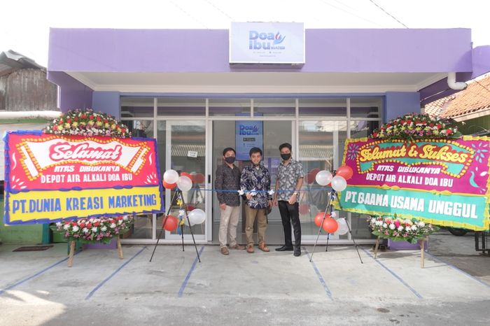 Pembukaan depot air Alkali Doa Ibu
