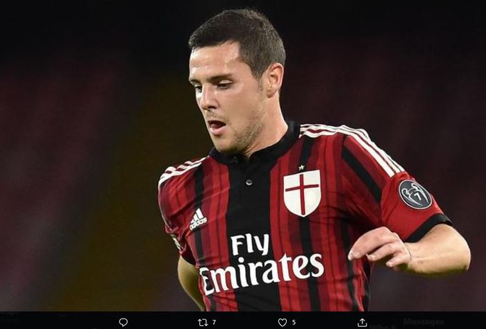 Mattia Destro saat masih berseragam AC Milan.