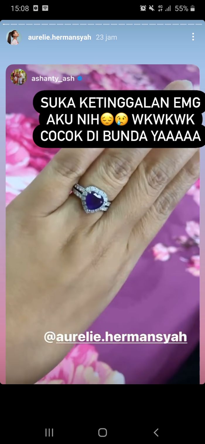 Namun untungnya, cincin Aurel Hermansyah ditemukan oleh Ashanty, ibu sambungnya.