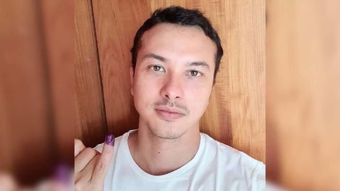 Nicholas Saputra.