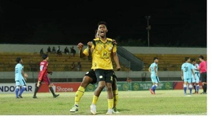 Penyerang Barito Putera, Kahar Kalu