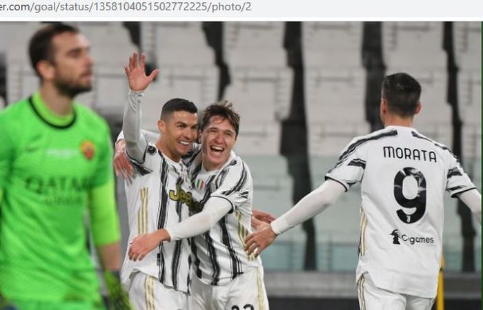 Megabintang Juventus, Cristiano Ronaldo, merayakan gol yang dicetak ke gawang AS Roma dalam laga Liga Italia di Stadion Allianz, Sabtu (6/2/2021).