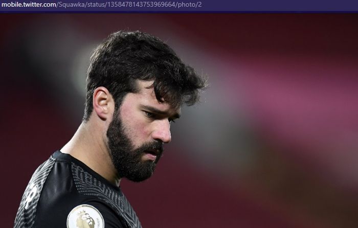 KiperLiverpool, Alisson, saat melawan Manchester City dalam laga pekan ke-23 Liga Inggris 2020-2021, Minggu (7/2/2021) pukul 23.30 WIB, di Stadion Anfield