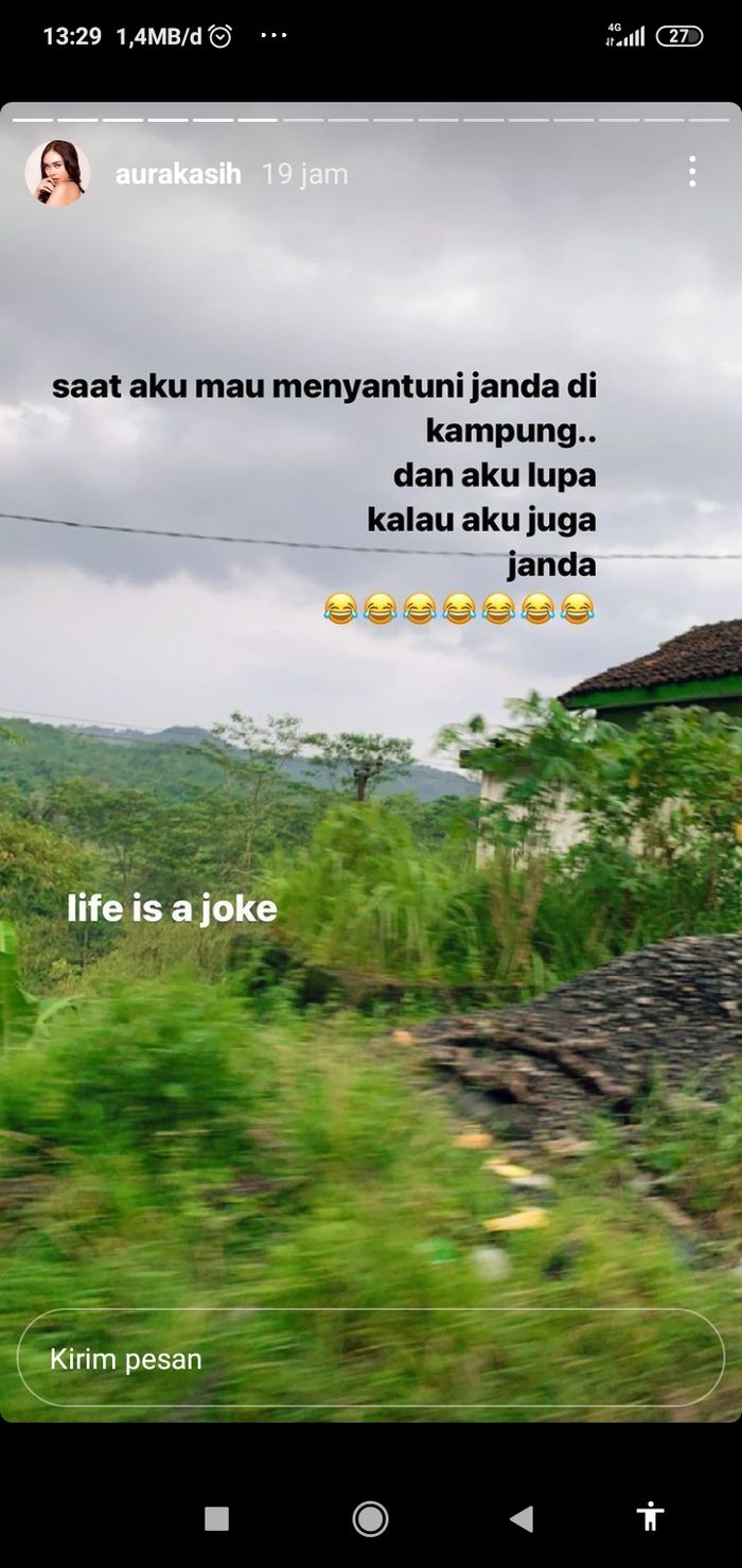 Aura Kasih berniat menyantuni janda di daerah Tasikmalaya, Jawa Barat.