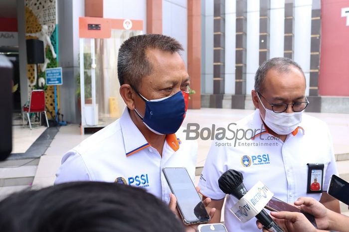 Direktur Operasional PT Liga Indonesia Baru (LIB), Sudjarno, saat ditemui wartawan, di Kantor Kemenpora, Rabu (10/2/2021).