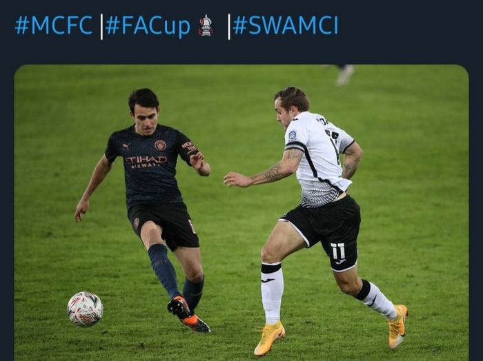 Aksi Eric Garcia saat membela Manchester di ajang Piala FA melawan Swansea City.