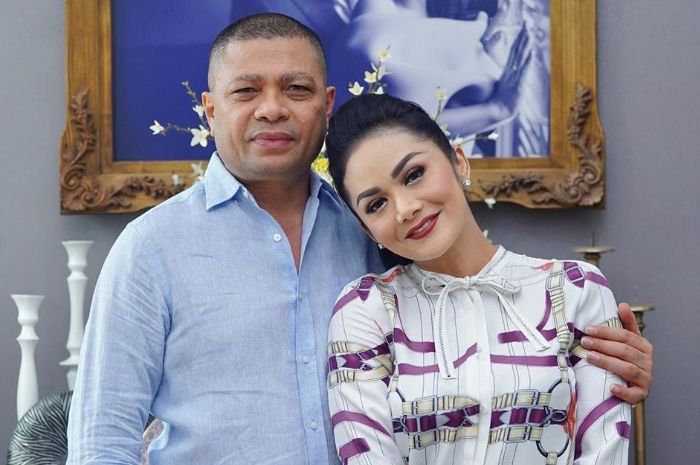 Krisdayanti dan Raul Lemos