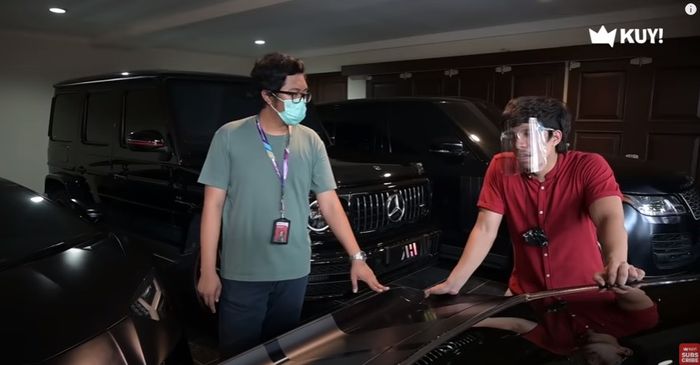 Perbincangan tim KUY Entertainment dan Atta Halilintar yang membahas pernikahannya dengan Aurel Hermansyah. 