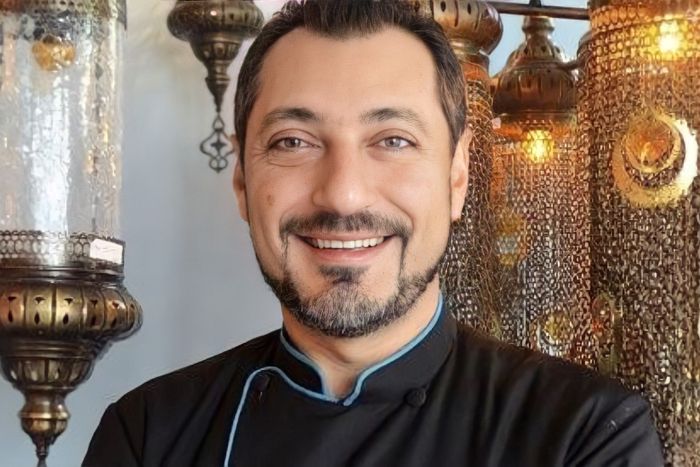 Chef Sezai Zorlu asal Turki yang akan memberikan tips masak tongseng sapi di Indonesian Meat Cuisine pada Kamis, (4/3/2021).