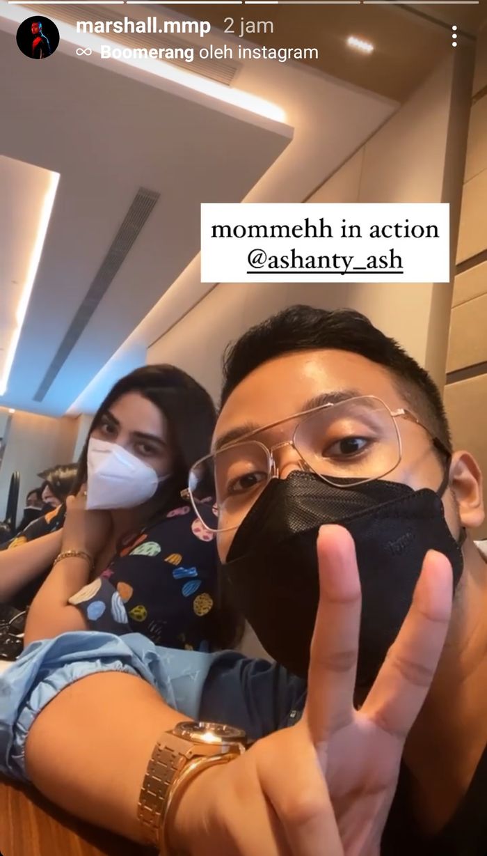 Ashanty saat pertemuan persiapan pernikahan Aurel Hermansyah.