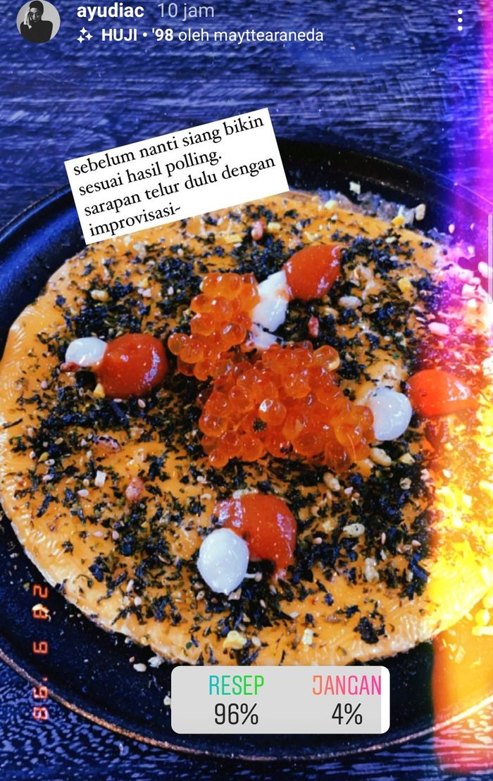 Unggahan Ayudia Bing Slamet memamerkan telur dadar untuk menu sarapannya.