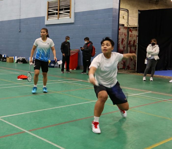 Pasangan ganda putri Indonesia, Greysia Polii/Apriyani Rahayu, berlatih di hall Utilita Arena, Birmingham, Selasa (16/3/2021).