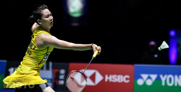 Pebulu tangkis tunggal putri Thailand, Pornpawee Chochuwong, saat menjalani pertandingan melawan Beiwen Zhang (Amerika Serikat/AS) pada babak perempat final All England Open 2021 di Arena Birmingham, Birmingham, Inggris, Jumat (19/3/2021).