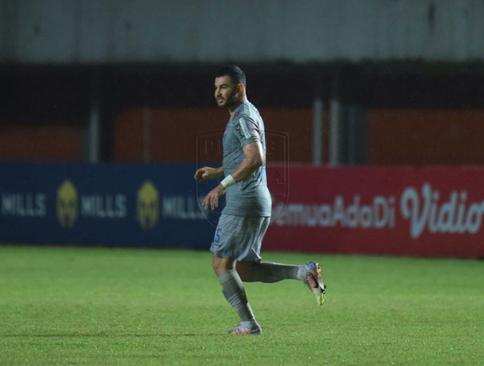 Pemain anyar Persib Bandung, Farshad Noor saat memberkuat Maung Bandung dalam laga Piala Menpora 2021