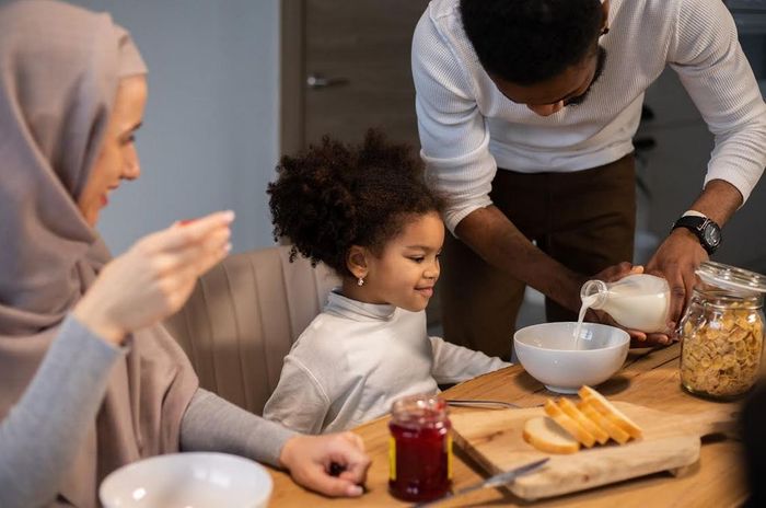Ilustrasi makan sahur