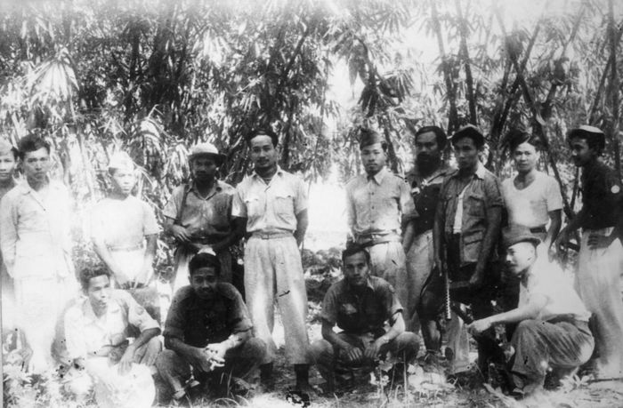 Tentara Nasional Indonesia—Brigade Garuda Mataram, Militer Akademi, Brigade 16 (Kris), TP dan TGP, di bawah pimpinan Letkol. Soeharto sebagai Komandan Wehrkreise III. Mereka bergerilya melawan pasukan Belanda di Kota Yogyakarta dan sekitarnya sejak Desembar 1948 hingga Juni 1949.