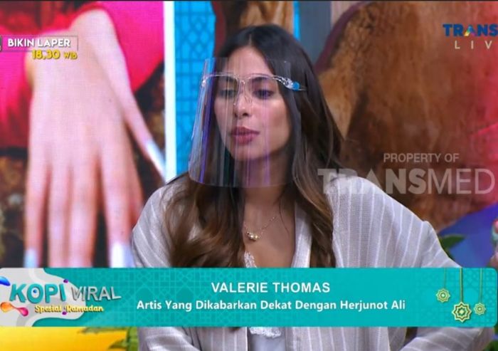 Valerie Thomas saat menjadi bintang tamu di acara live Kopi Viral Trans TV, Rabu (14/4/2021).  