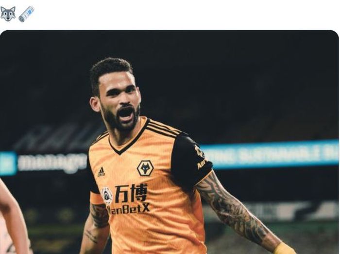 Striker Wolverhampton Wanderers, Willian Jose, merayakan gol yang dicetak ke gawang Sheffield United dalam laga Liga Inggris di Stadion Molineux, Sabtu (17/4/2021).