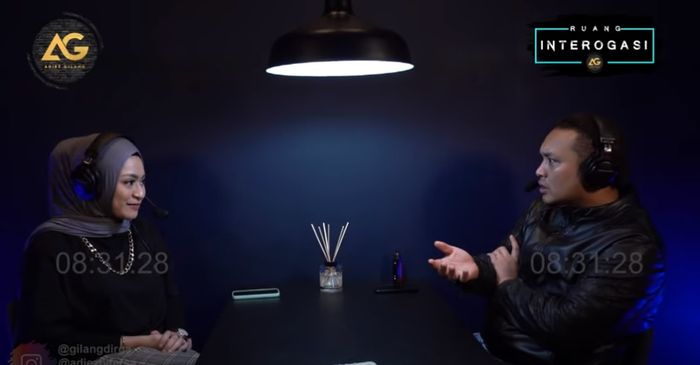 Perbincangan Gilang Dirga dan Nathalie Holscher tentang pengalamannya yang kini menjadi mualaf. 