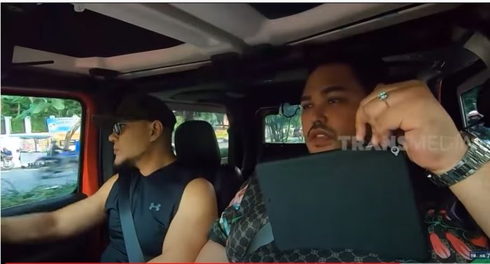 Perbincangan Deddy Corbuzier dan Ivan Gunawan yang membongkar gaji mereka.