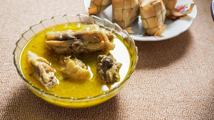 Ilustrasi opor ayam.