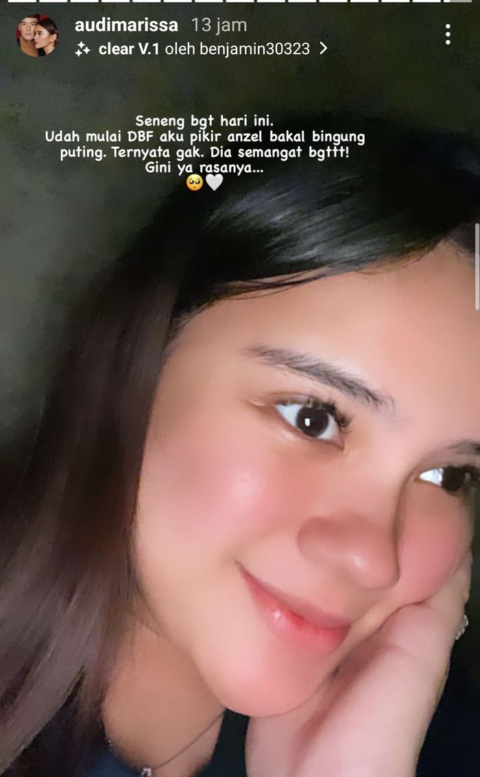 Unggahan Audi Marissa saat mengungkapkan kebahagiaannya kala si kecil sudah belajar direct breastfeeding.