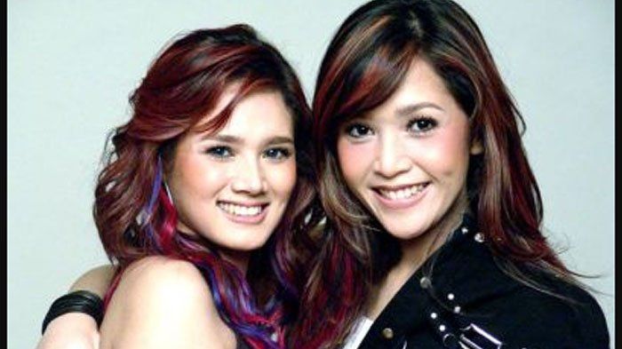Mulan Jameela dan Maia Estianty saat tergabung dalam Duo Ratu. 