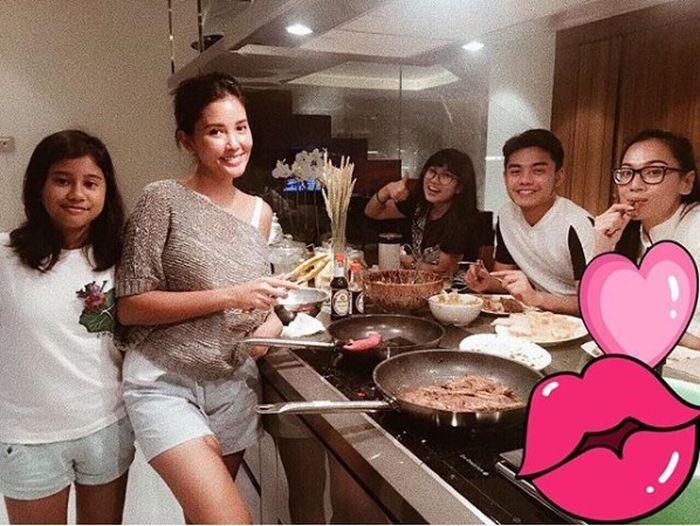 Dapur rumah artis Titi Rajo Bintang 