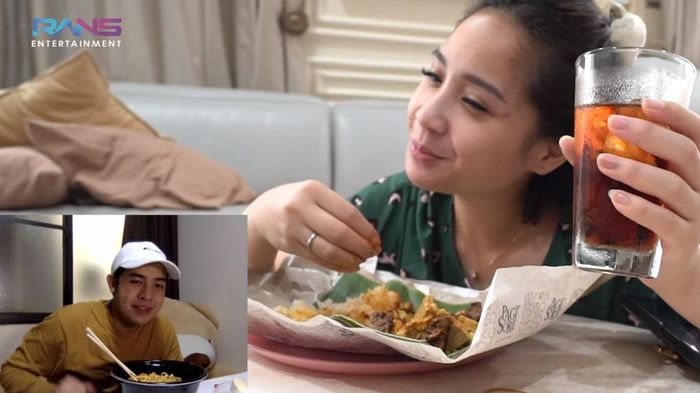 Nagita Slavina dan Jerome Polin tengah video call seraya memakan makanan yang mereka idamkan
