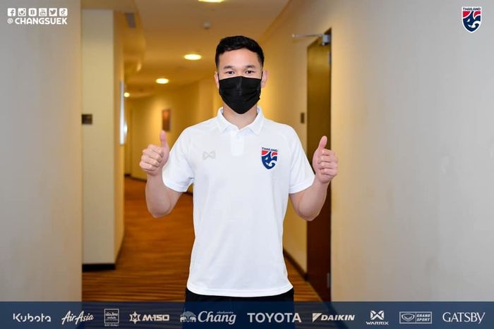 Gelandang Leicester City, Thanawat Suengchitthawon, telah bergabung dengan timnas Thailand di UEA jelang Kualifikasi Piala Dunia 2022 Zona Asia.