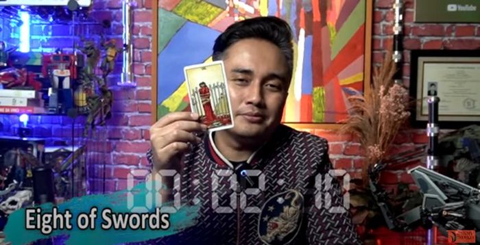 Terawangan Denny Darko soal hubungan Ayu Ting Ting dan Ivan Gunawan