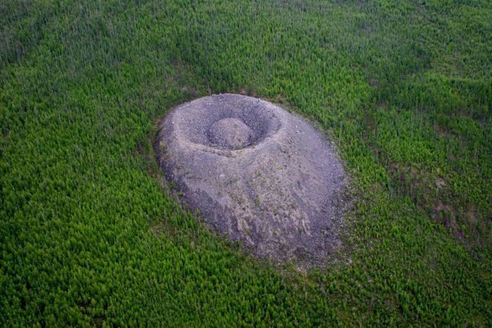 Kawah Patomsky di Siberia