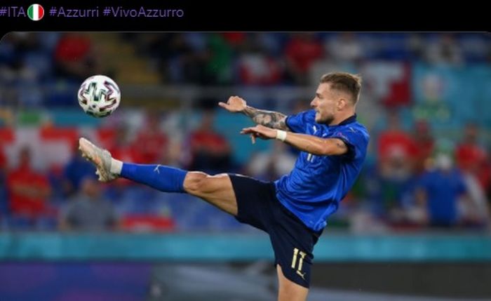 Aksi striker timnas Italia, Ciro Immobile, dalam laga kontra timnas Swiss di EURO 2020