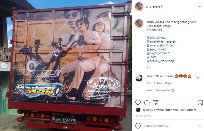 Lukisan yang memperlihatkan kemesraan Aurel Hermansyah dan Atta Halilintar