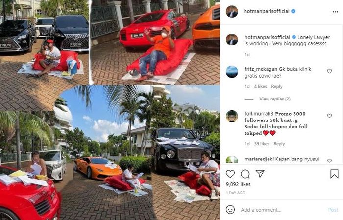 Hotman Paris terlihat berfoto dengan deretan mobil mewahnya 